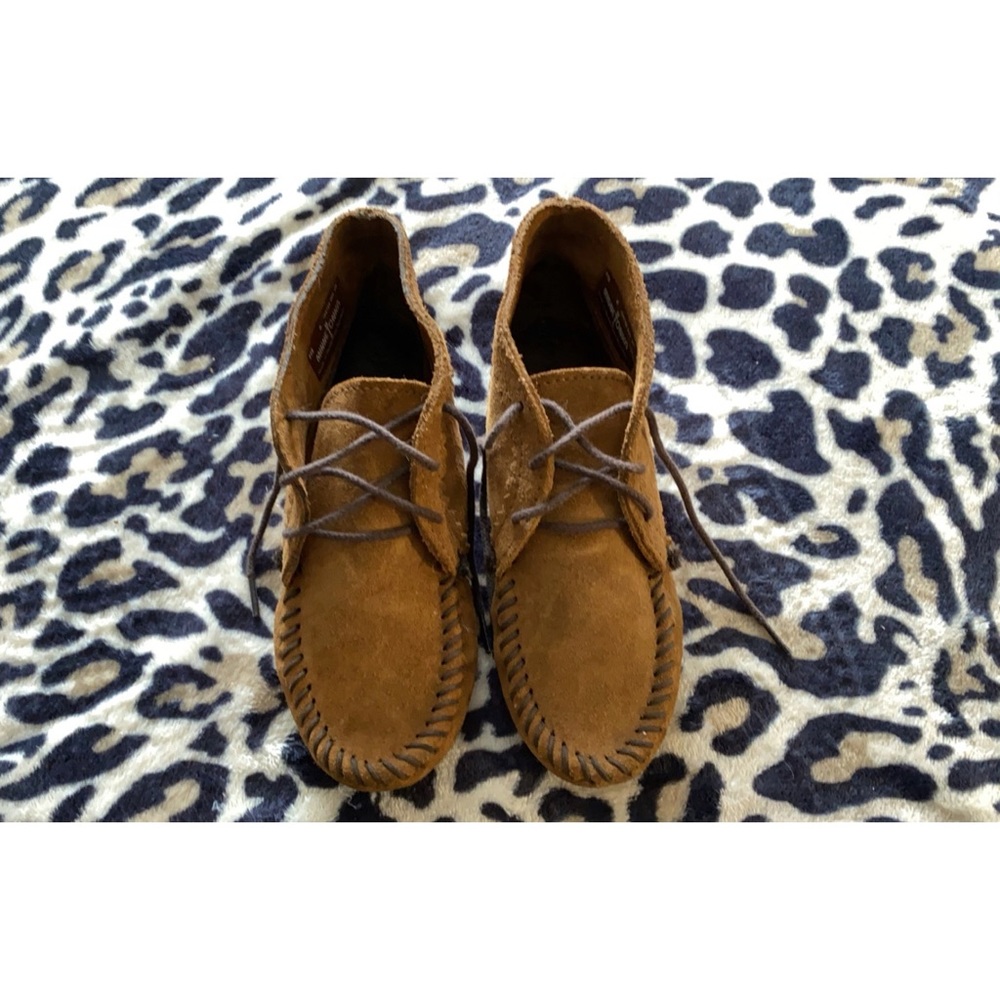 ❌⭕️❌⭕️ minnetonka moccasins.